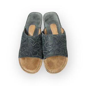 ARIAT Women’s Soft Leather Floral Slide Sandals Size 9.5